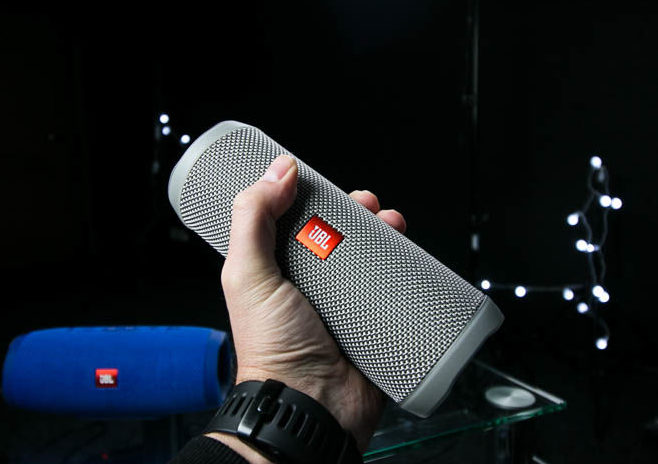 Как перезагрузить колонку jbl 