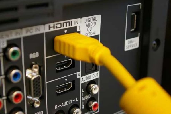 Разъём HDMI.